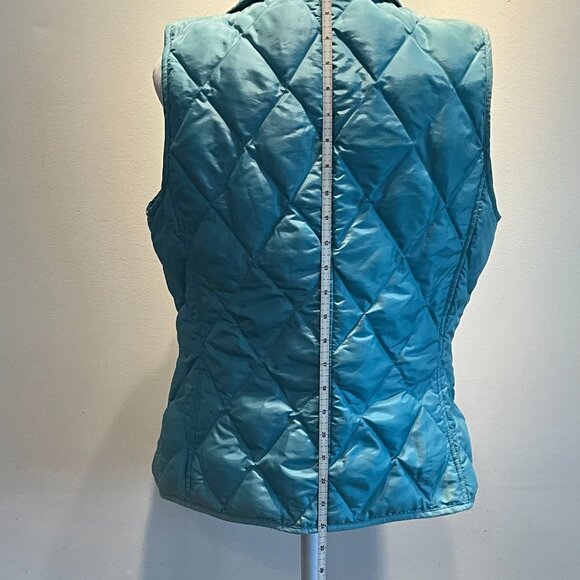 Talbots Puffer Vest with Paisley Inside - Picture 3 of 6